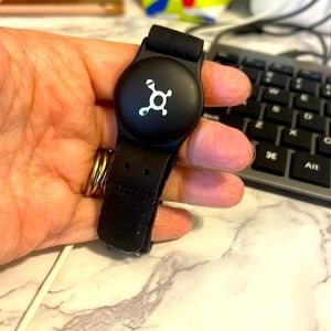 Orange theory otbeat burn heart rate monitor. Charger cable included.